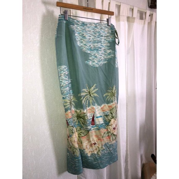 Vintage Silk Hawaiian Shirt & Wrap Skirt Size 6 - Picture 7 of 10